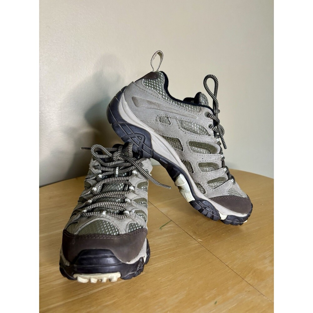 Women’s Merrel Continuum Waterproof Hiking Shoes Vibram Sole Size 7